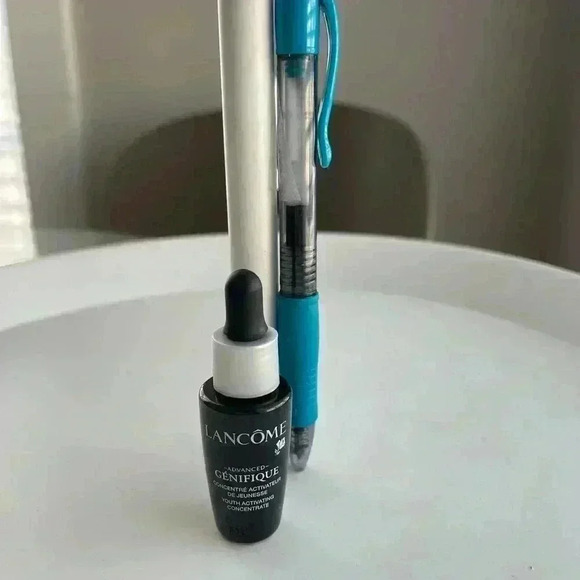 SOLD- Lancôme 7pc Mini Set - Picture 6 of 7